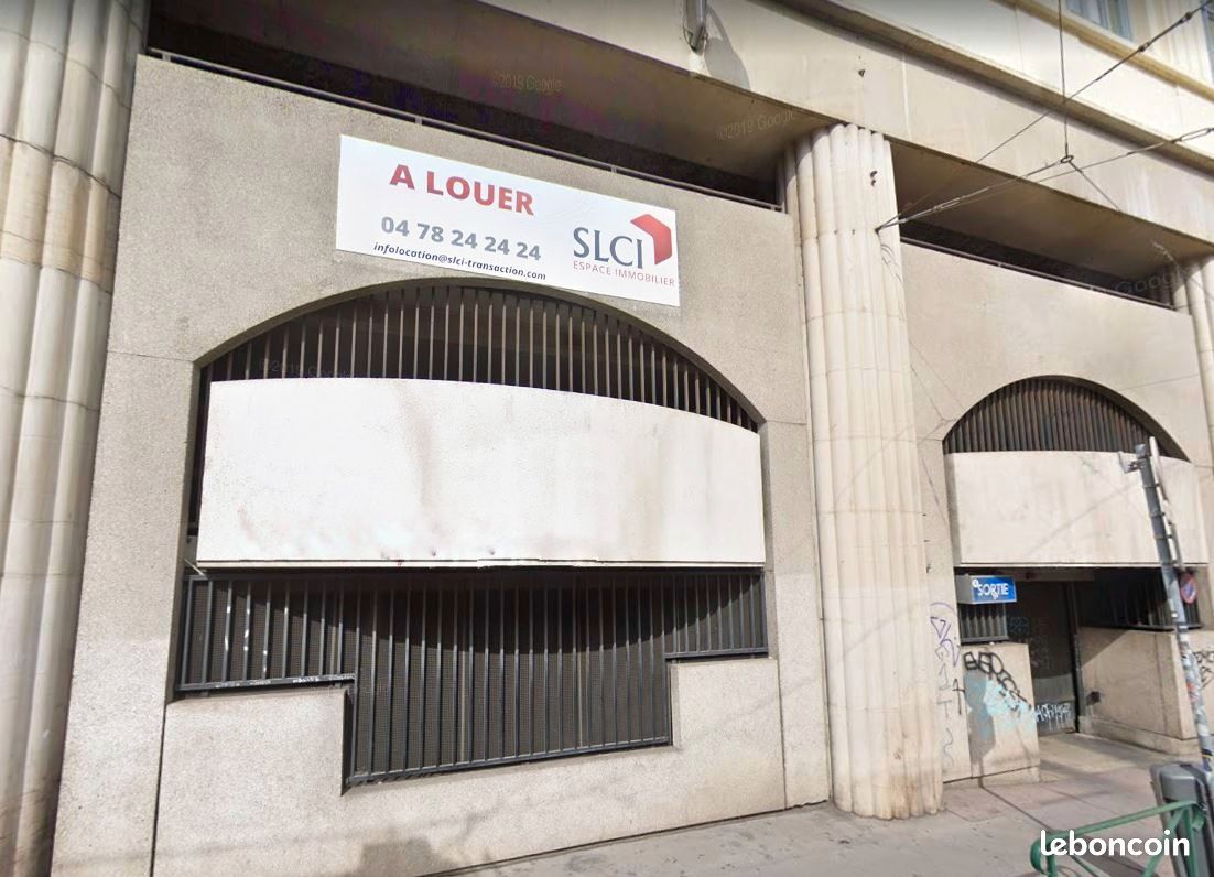 Parking 10 m² · à Lyon · 10 m² · 135 €/mois