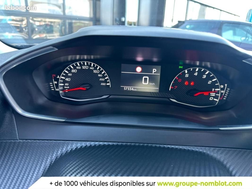 Peugeot 2008 PureTech 130 S&S EAT8 Style (image 10)