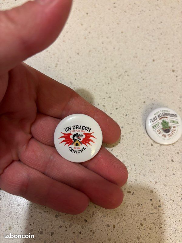 Lot de 3 badges (image 2)
