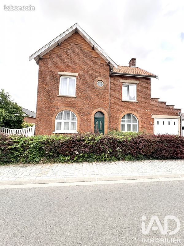 Maison 8 pièces 127 m² · à Fresnicourt-le-Dolmen · 127 m² · 259 000 €