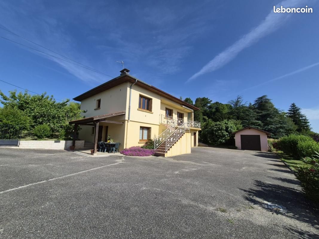 Maison 5 pièces 164 m² · à Chalamont · 164 m² · 315 000 €