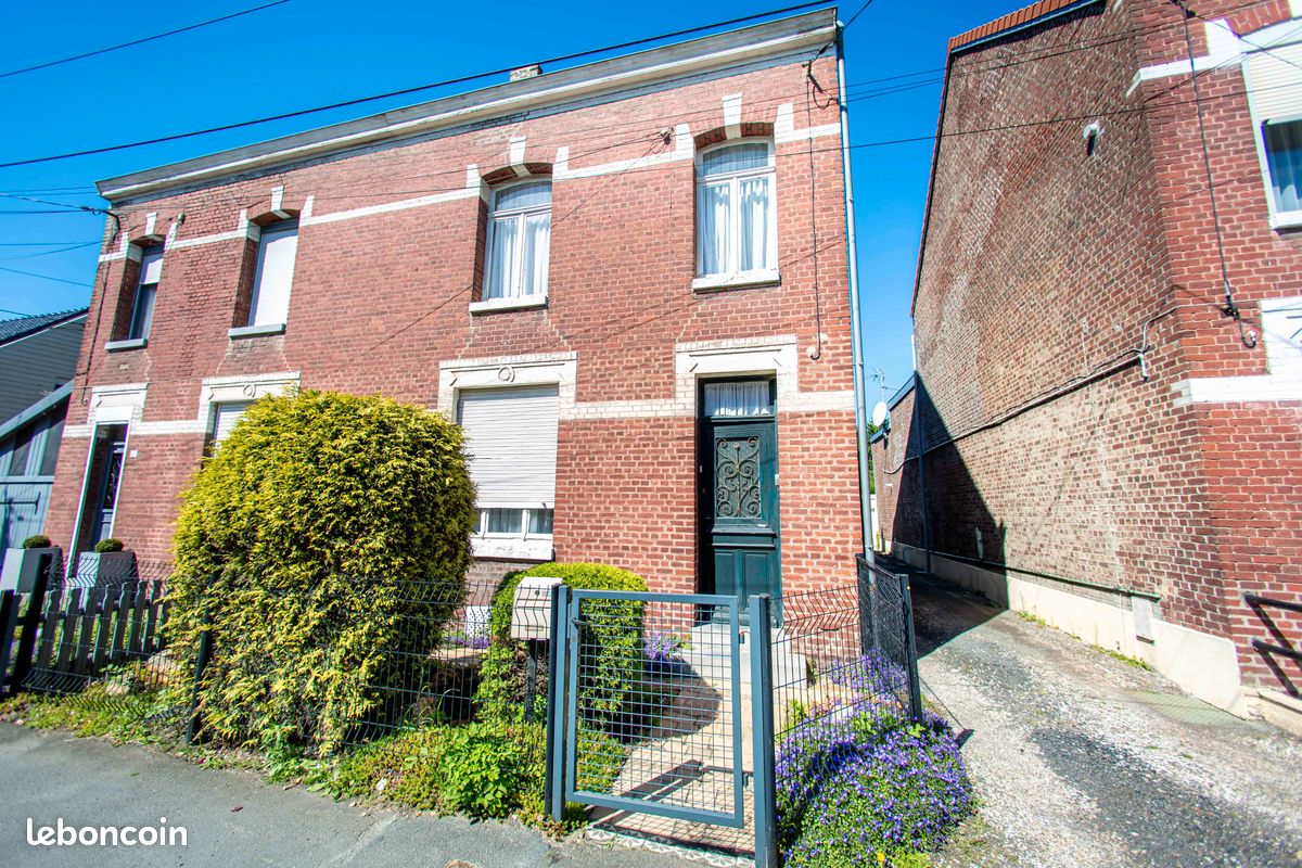 Maison 6 pièces 105 m² · à Onnaing · 105 m² · 130 000 €
