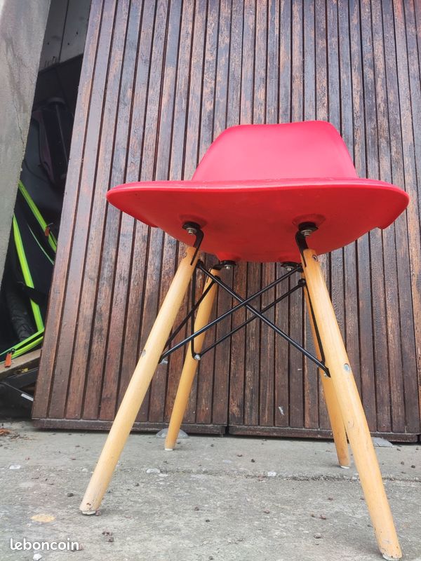 Chaises rouge (image 3)