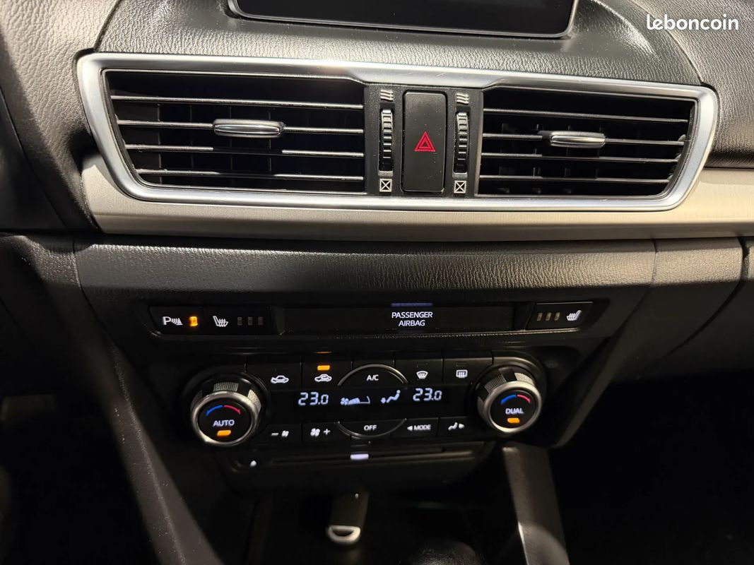 Mazda 3 2.2 D 150ch - Boîte auto - Régulateur de vitesse - Affichage tête haute (image 12)