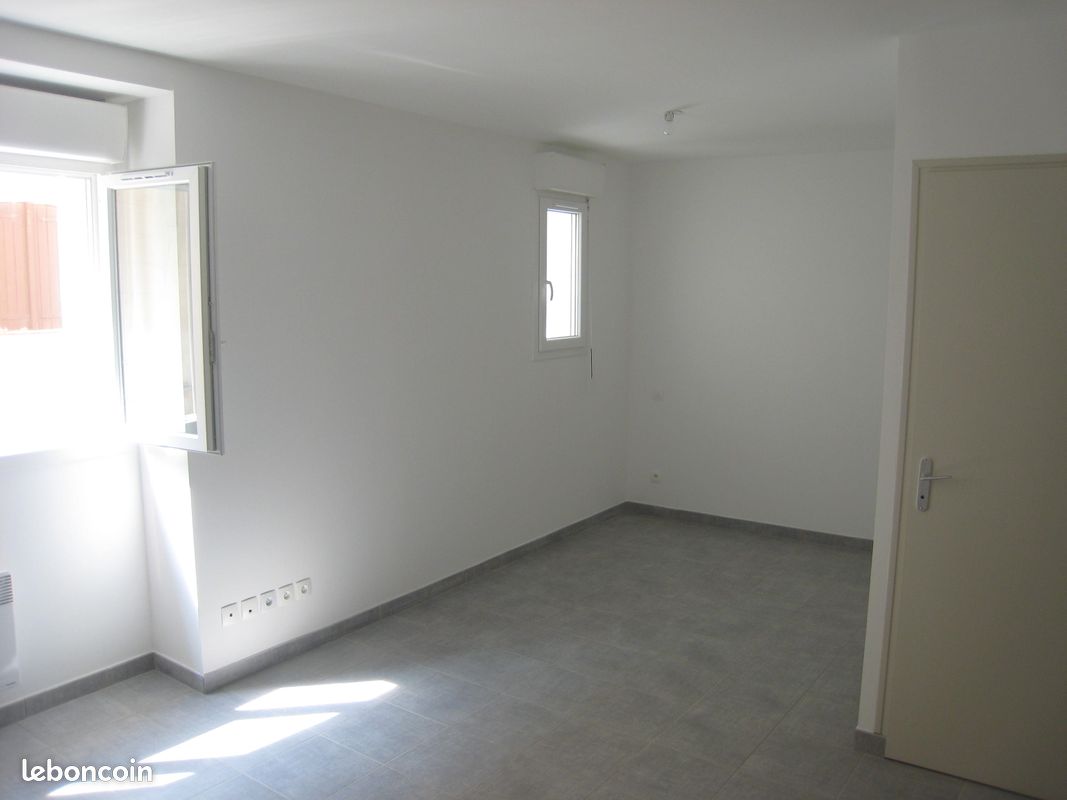 Appartement 1 pièce 26 m² · à Cuers · 26 m² · 425 €/mois