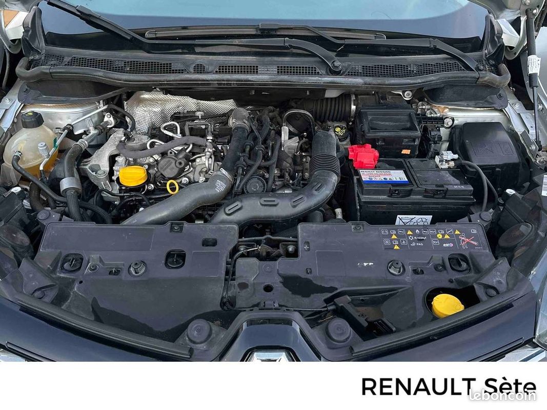 RENAULT Captur TCe 130 FAP SL Sunset (image 18)