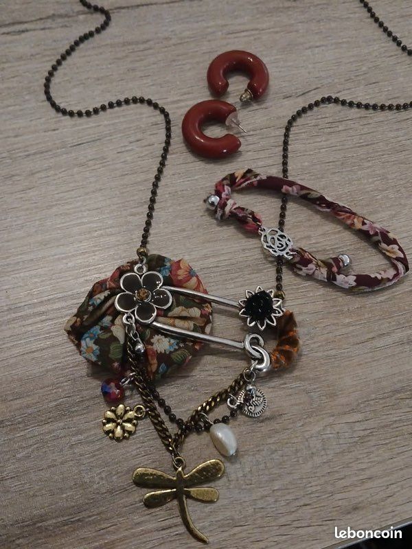 Collier bracelet, boucles d’oreilles (image 1)