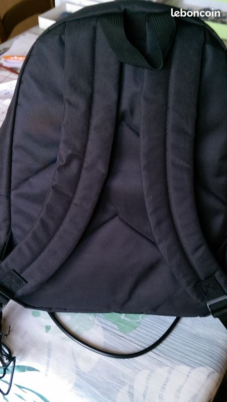Sac à dos noir (image 3)