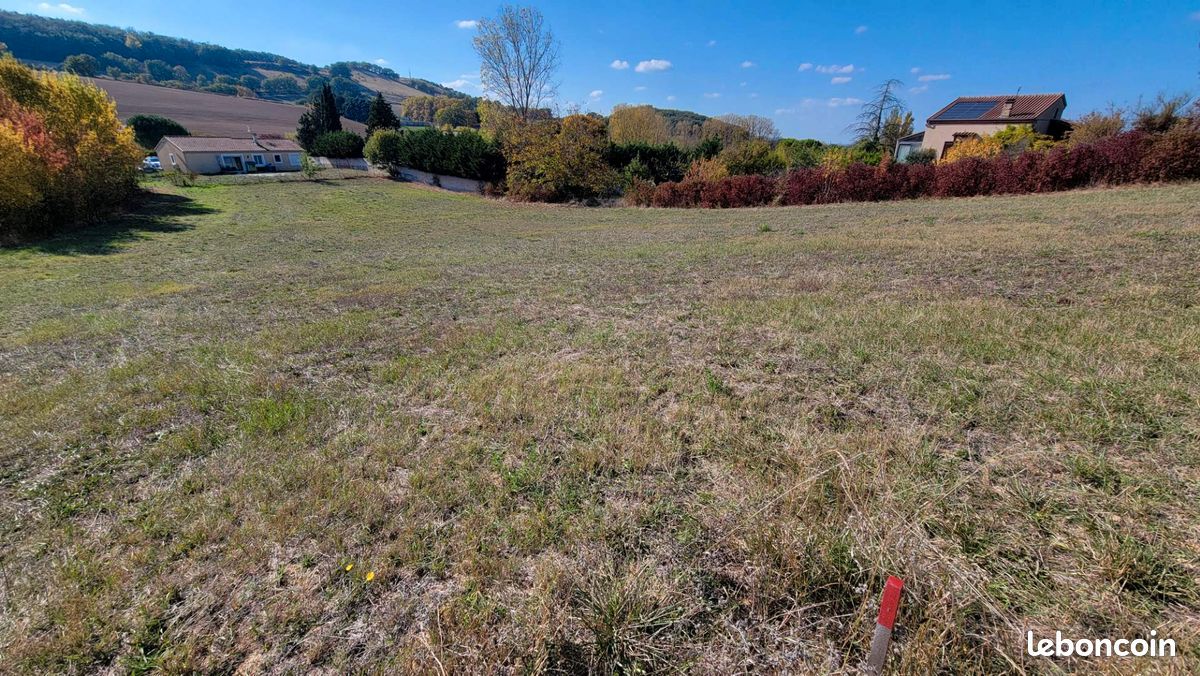 Terrain constructible · à Navès · 60 000 €