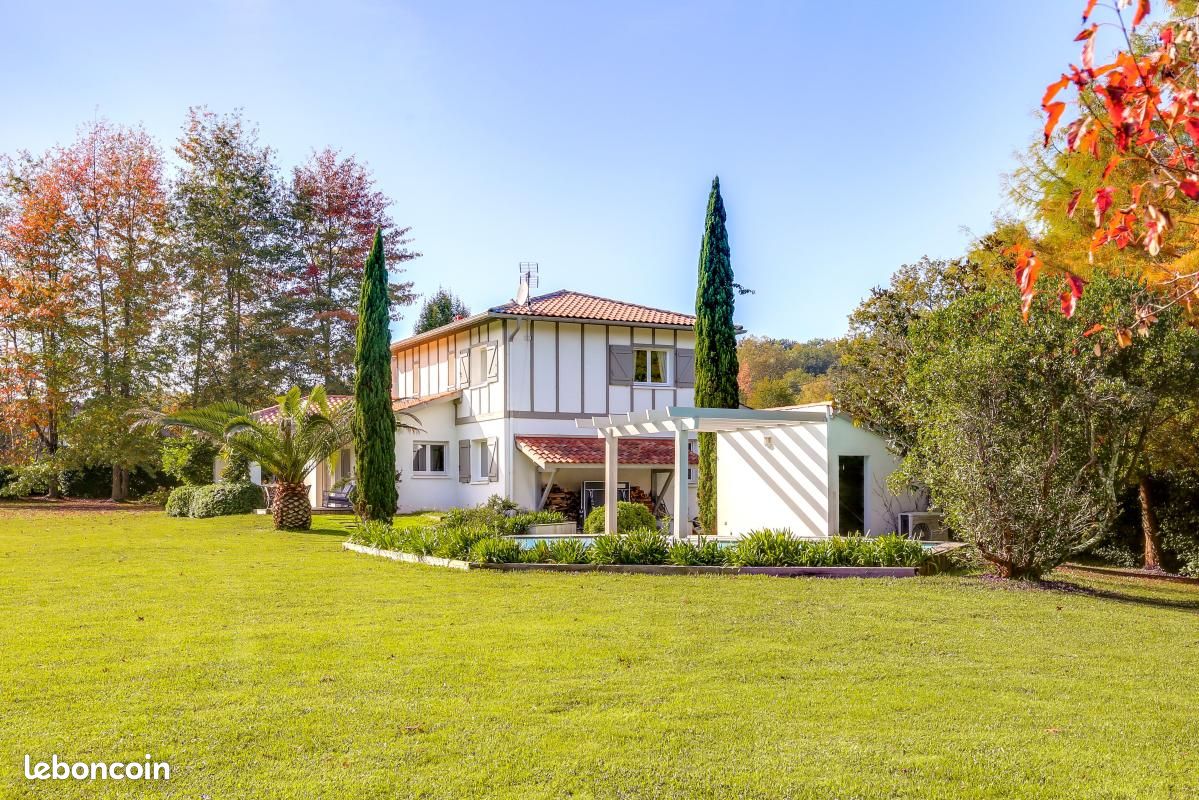 Maison 5 pièces 202 m² · à Ascain · 202 m² · 1 420 000 €