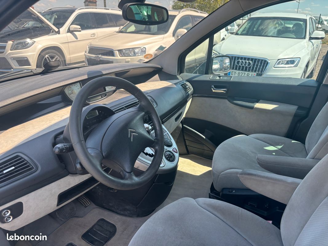 Citroen c8 (2) 2.2 hdi 173 exclusive boite automatique 7 places petit prix (image 4)