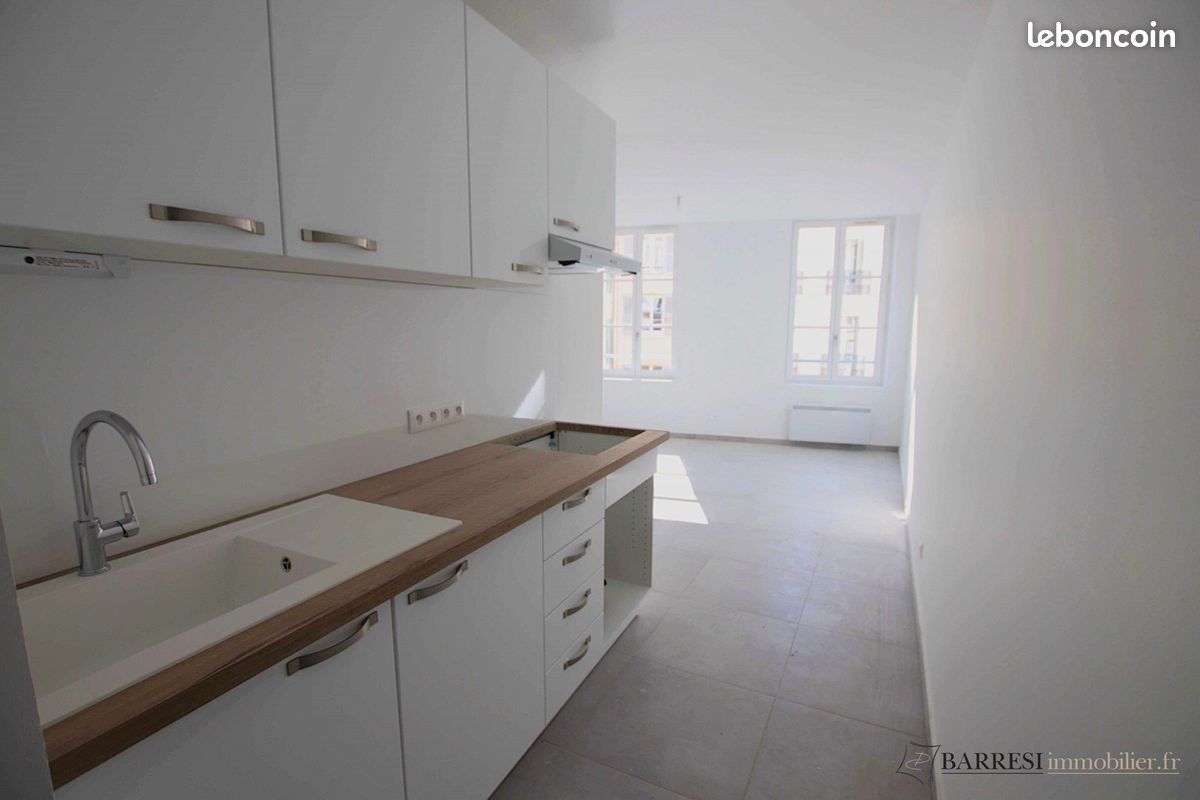 Appartement 1 pièce 37 m² · à Toulon · 37 m² · 488 €/mois
