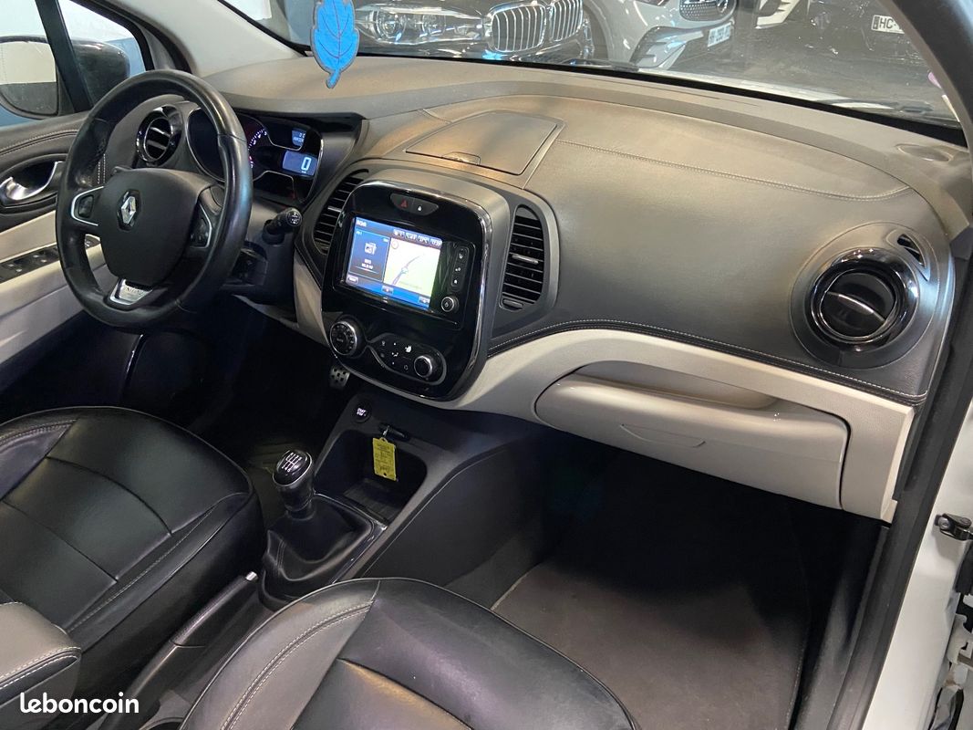 RENAULT CAPTUR TCe 120 Energy Initiale Paris (image 20)