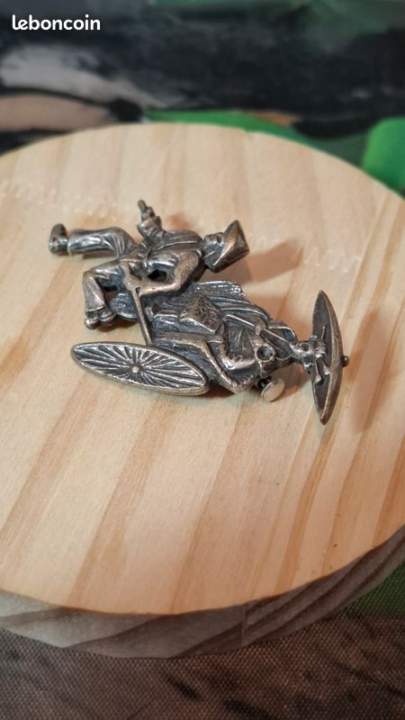 Broche Vintage En Argent - Motif Geisha En Pousse-pousse - Référence 5793 - Parfait état - Occasion