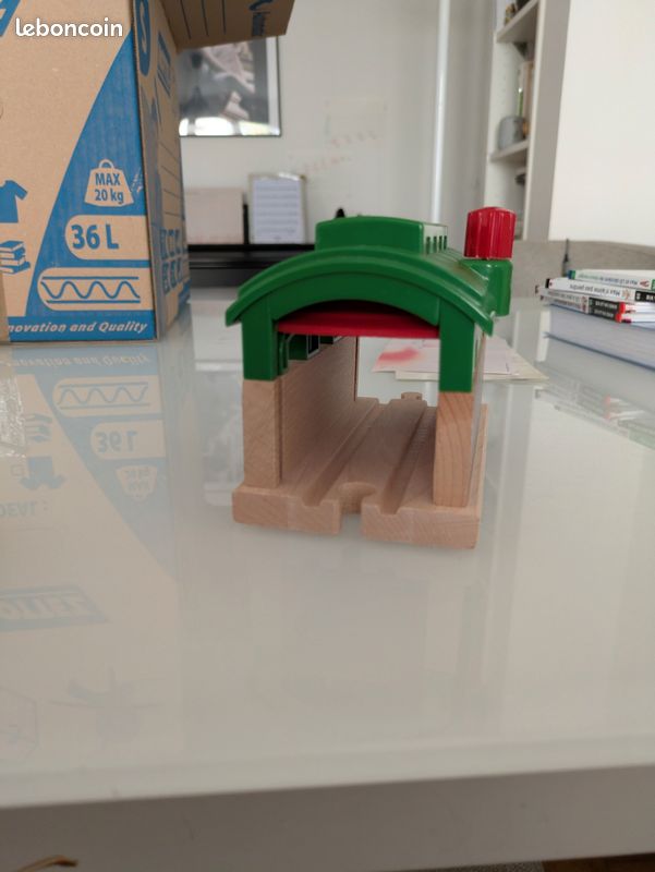 Brio Tunnel garage train (33574) (image 5)