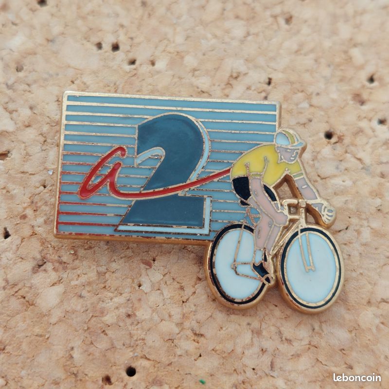 PINS Antenne Vélo Maillot jaune pour le Tour de France Arthus