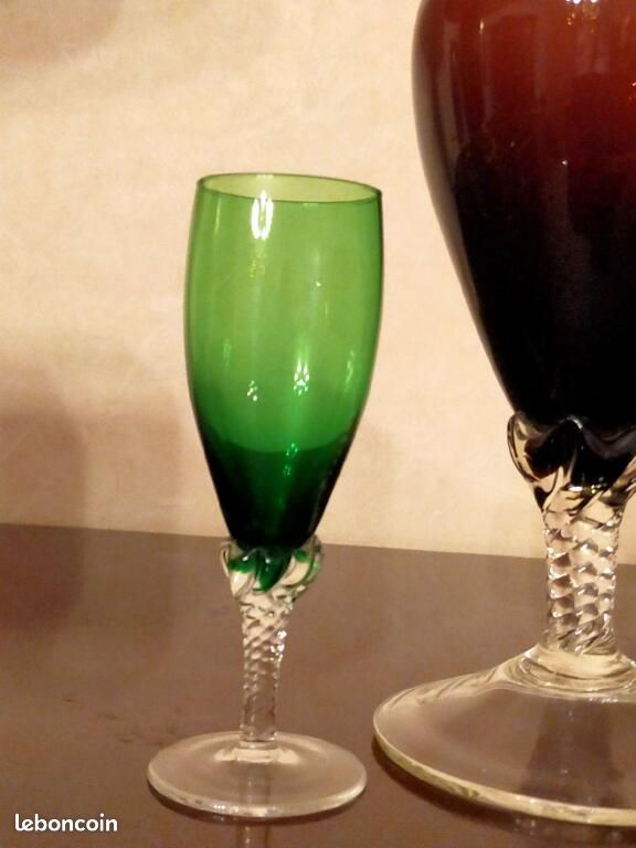 Carafe en verre de Murano avec bouchon + 4 verres colorés – années 60 (image 2)
