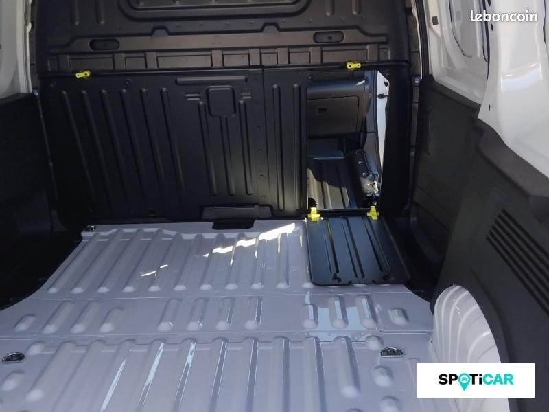 Citroen Berlingo Van M 650kg BlueHDi 100ch S&S Pack Premium Connect (image 15)