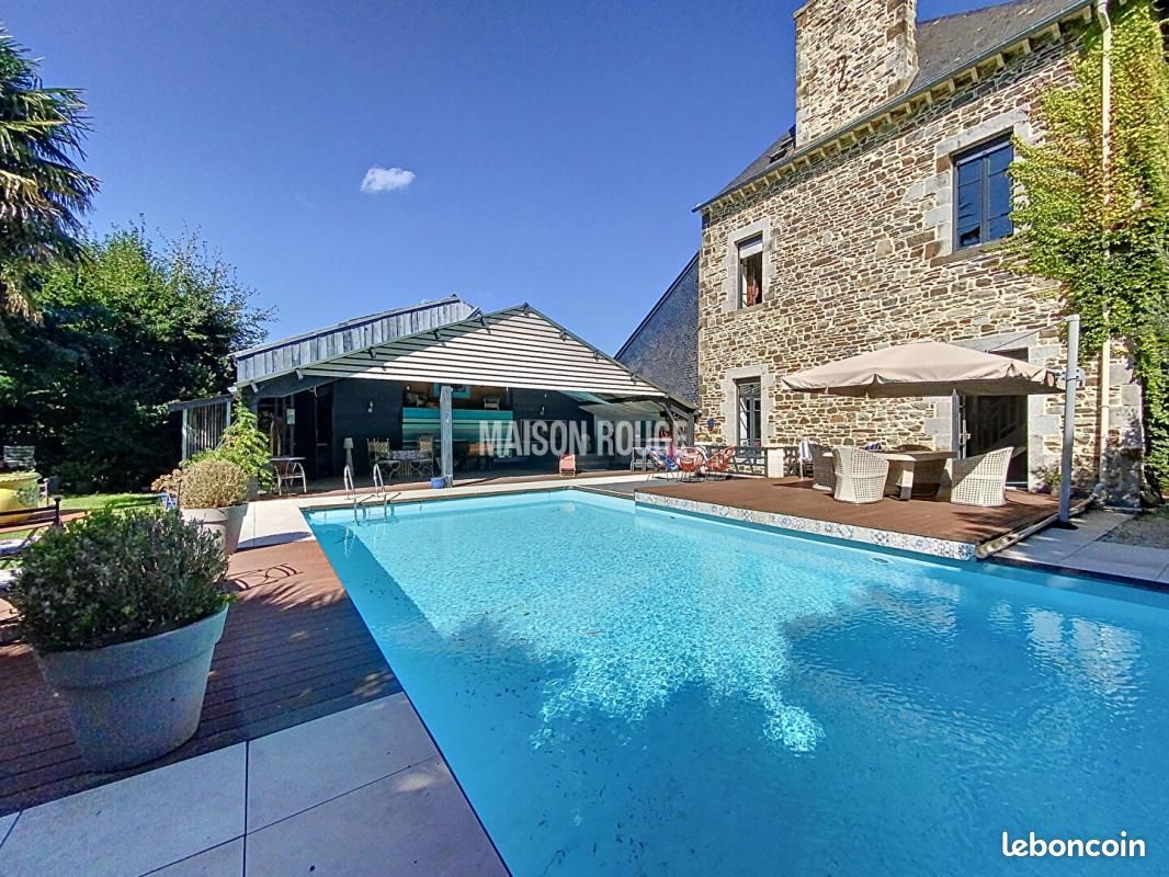 Maison 7 pièces 290 m² · à Dol-de-Bretagne · 290 m² · 576 400 €