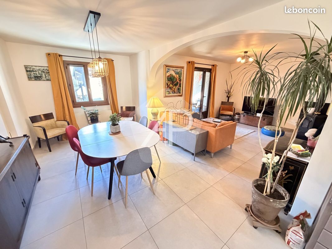 Maison 6 pièces 121 m² · à Briançon · 121 m² · 495 000 €