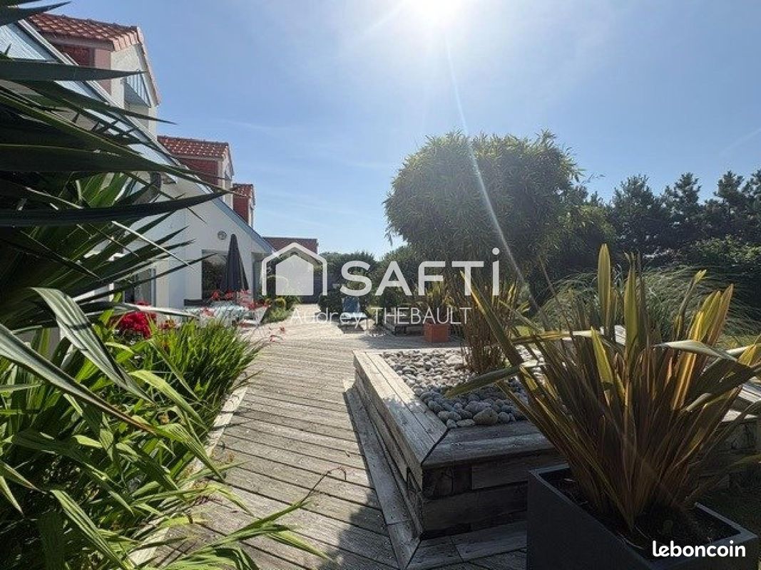 Maison 10 pièces 241 m² · à Berck · 241 m² · 780 000 €