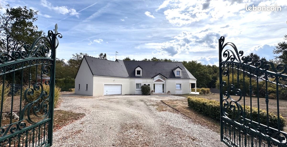 Maison 8 pièces 213 m² · à Romorantin-Lanthenay · 213 m² · 434 600 €