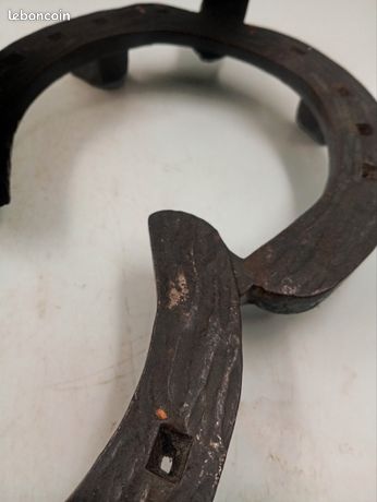 Dessous de plat en fer en forme de fer à cheval, dessous de plat en fonte - France