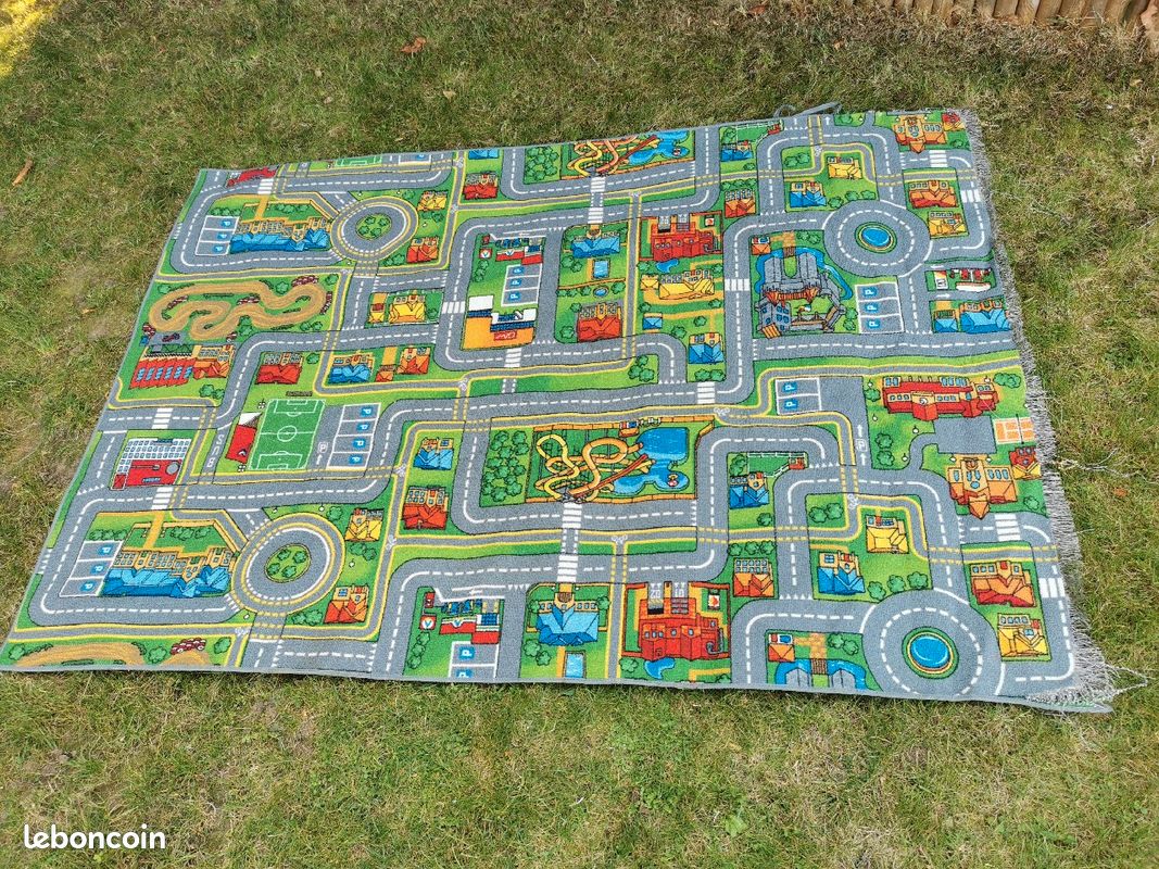 Grand tapis ville circuit enfant (image 1)
