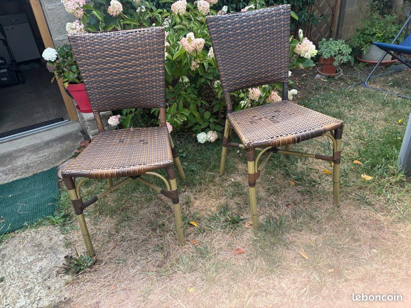 Chaises (image 1)
