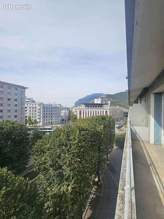 Appartement 2 pièces 49 m² · à Grenoble · 49 m² · 773 €/mois