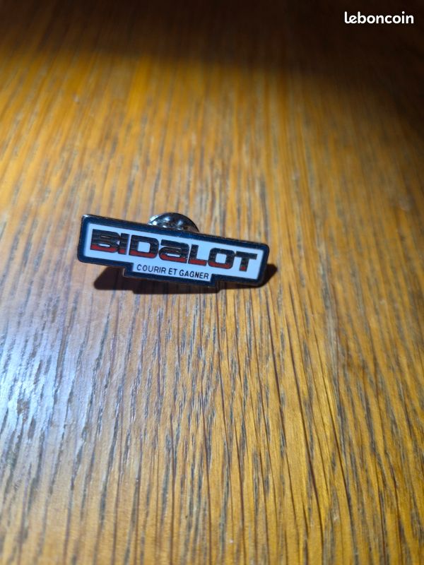 Pin's Bidalot mobylette (image 1)