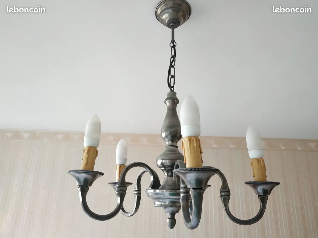 Lustre en etain (image 1)