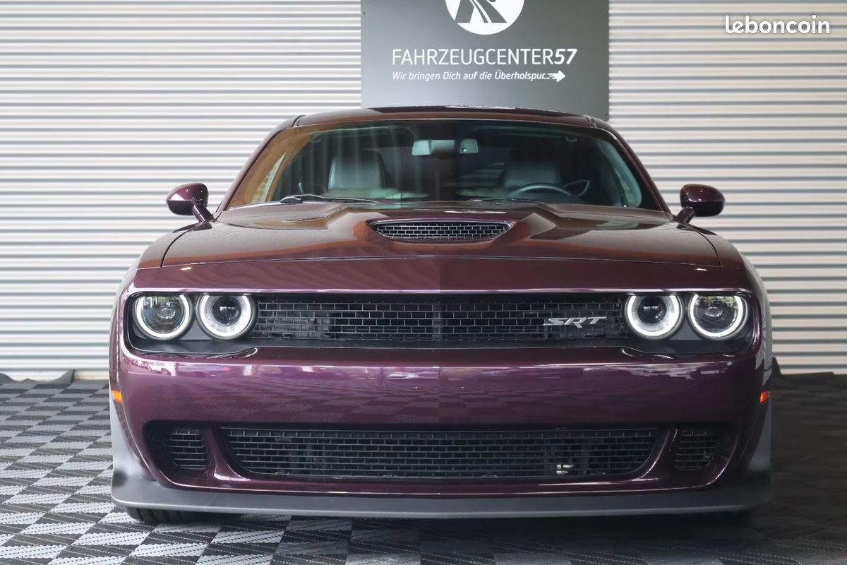 Dodge CHALLENGER R/T Widebody 5.7 HEMI V8 373 ch BVA8 – Alpine – CarPlay – Widebody (image 4)