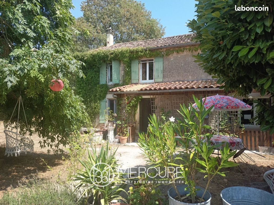 Maison 5 pièces 137 m² · à Villefagnan · 137 m² · 159 500 €