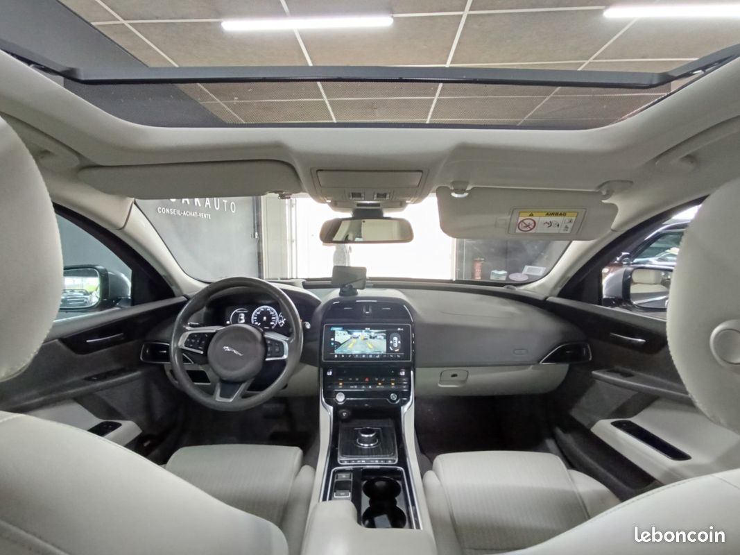 Jaguar xe 2.0l 250cv portofolio (image 16)