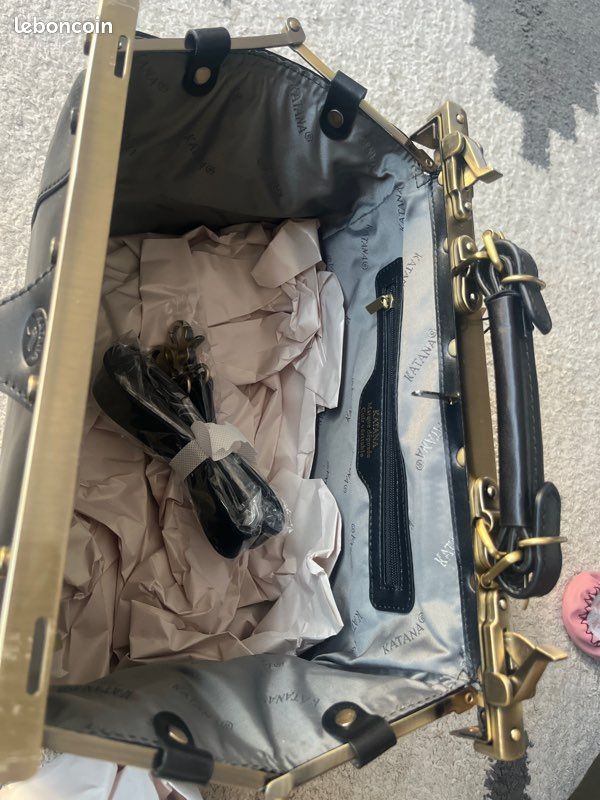 Sac à main en cuir Doctor Bag noir de la marque Katana