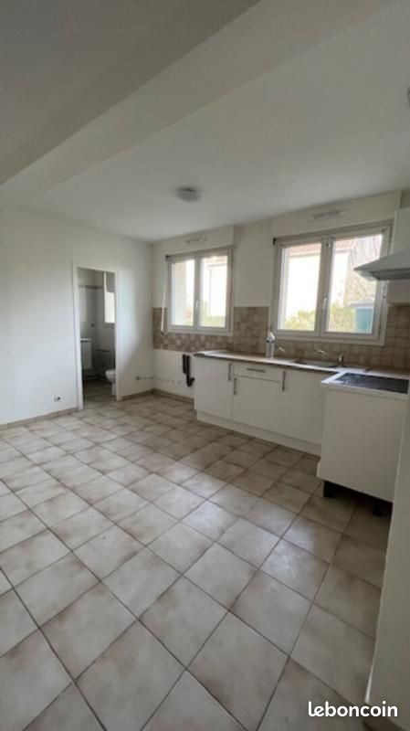 Appartement 1 pièce 29 m² · à Ballancourt-sur-Essonne · 29 m² · 523 €