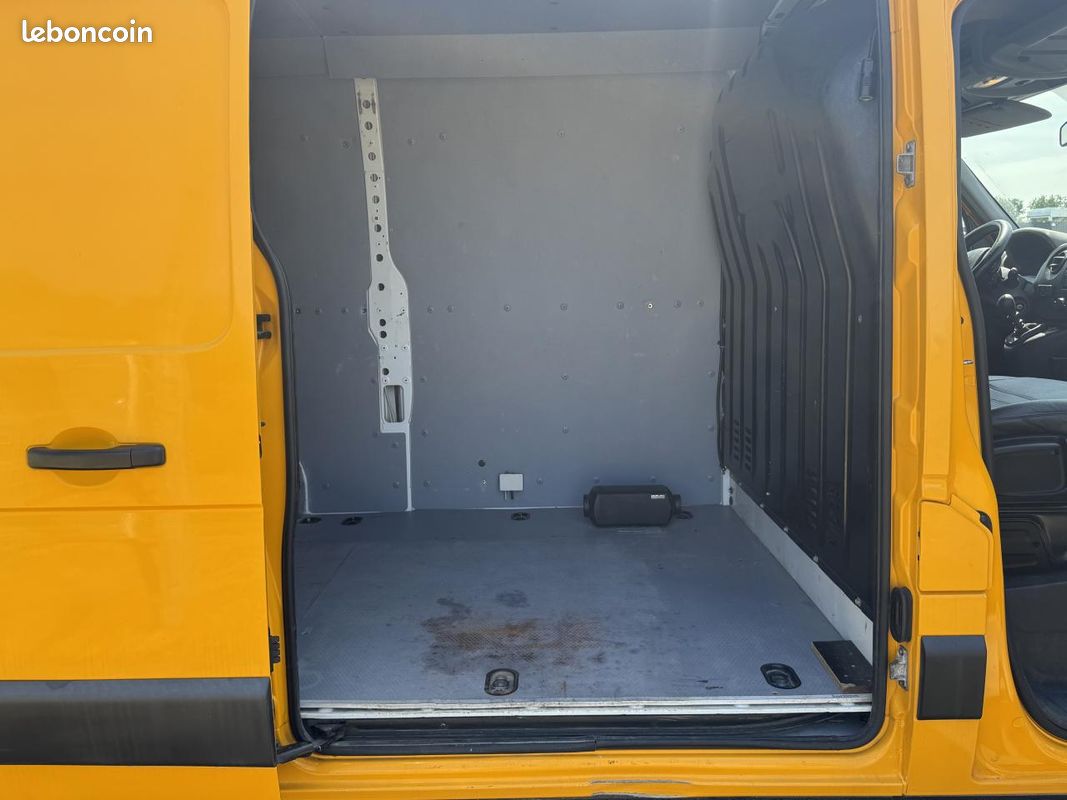RENAULT MASTER Confort F3500 L2H2 2.3 dCi 145 CV 05/2017 garantie 12 mois (image 13)