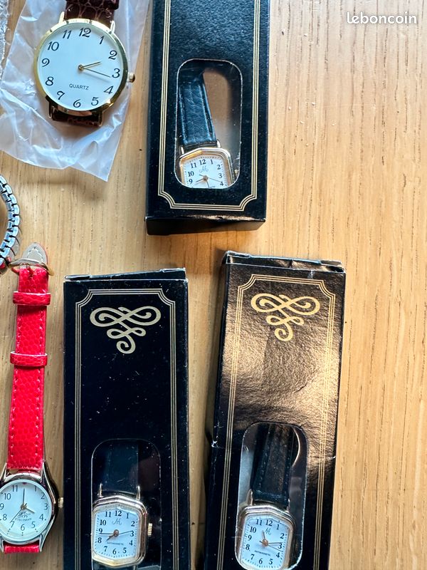 Lot De 4 Montres Quartz Homme - Mix De Modèles - Occasion (dont 2 En Très Bon état)