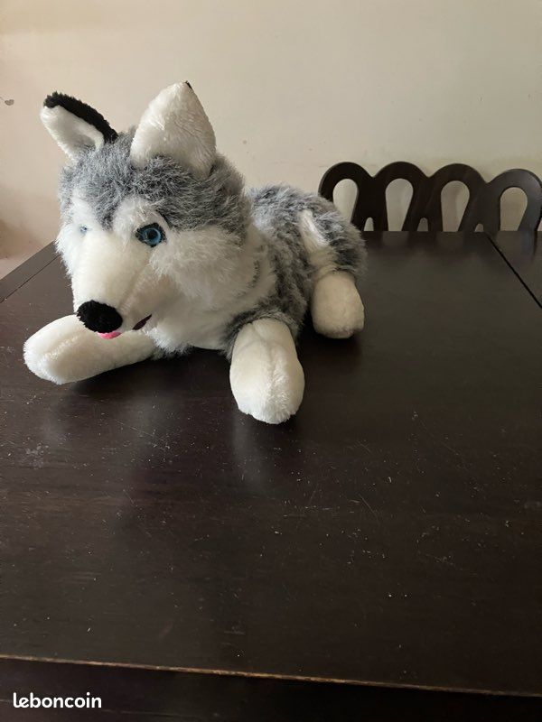 Peluche chien hutsky cadeau Noël (image 2)