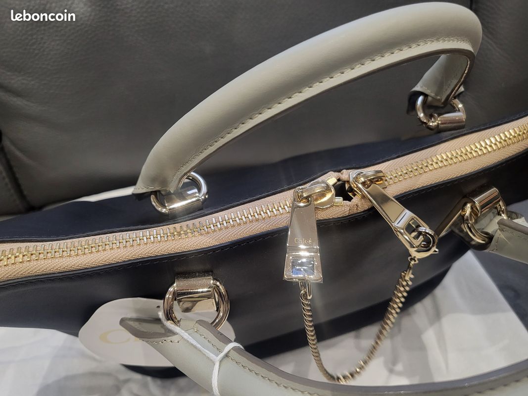 Sac à Main Chloé Baylee Deux Tons - Cuir Rose Mauve, Dimensions 30x24x15 Cm, Bandoulière Ajustable, Occasion