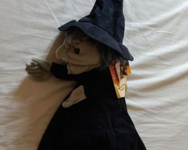 Marionnette à Main Sorcière – 28 Cm – Peluche Interactive – Dès 3 Ans – Théâtre Et Jeux De Rôle