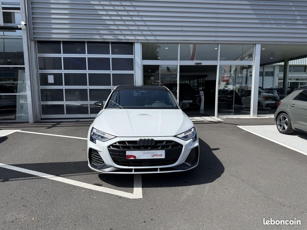 AUDI A3 Sportback 35 TFSI Mild Hybrid 150 S tronic 7 S line (image 8)