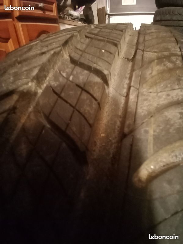 Roue de secour peugeot 206 ou AUTRES / citroen C3 ou AUTRES michelin 175*65*14* T EN TRES BON ETAT (image 1)