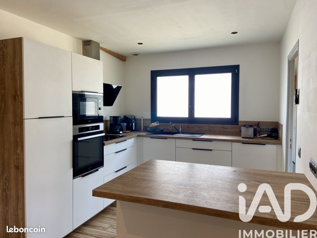 Maison 4 pièces 80 m² · à Évellys · 80 m² · 214 000 €