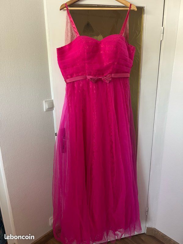 Robe cocktail femme (image 1)