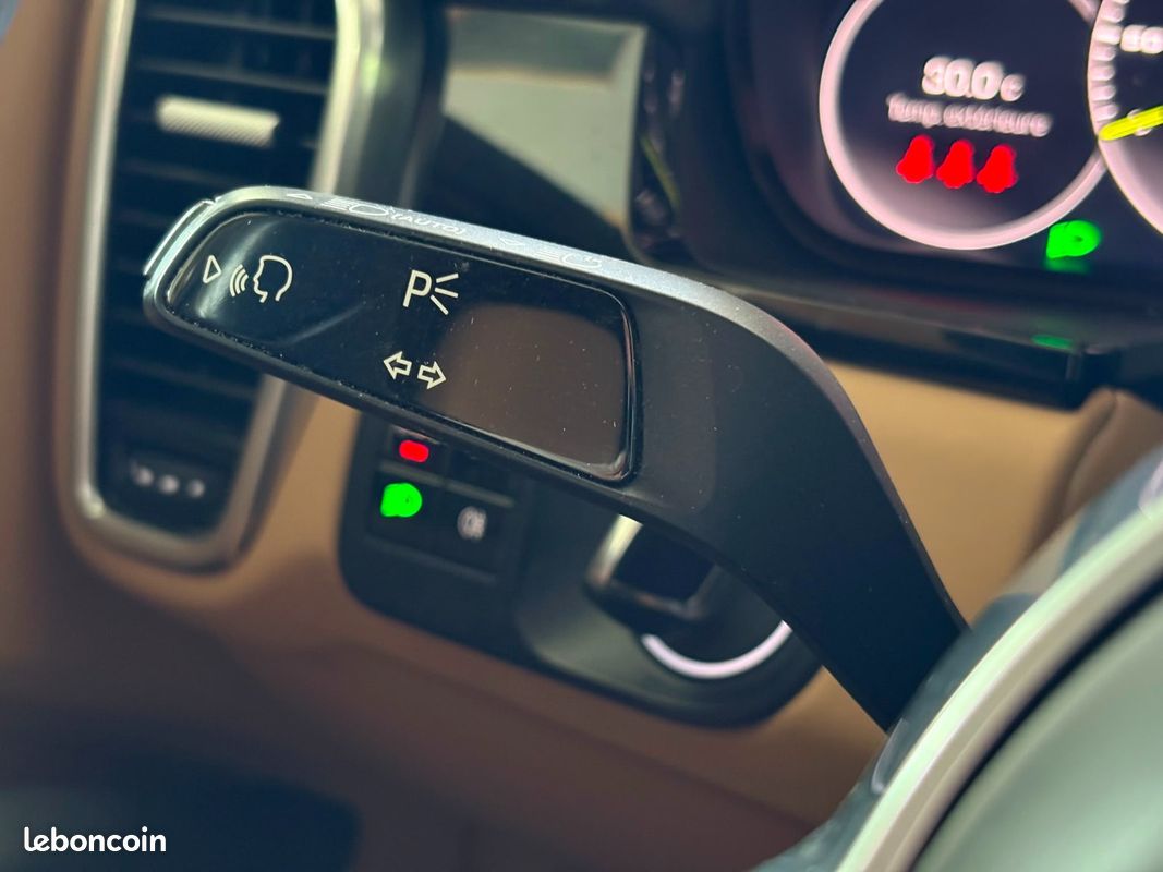 PORSCHE CAYENNE COUPE E-Hybrid 3.0 V6 462 ch Tiptronic BVA - Toit panoramique (image 19)