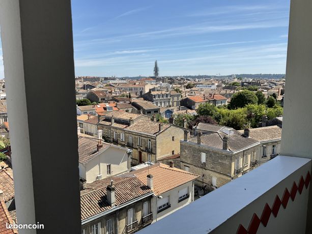 https://img.leboncoin.fr/api/v1/lbcpb1/images/09/c9/f5/09c9f5ef3fb3888b5f3d3fe7d99cebf2ec64b4ac.jpg?rule=ad-image