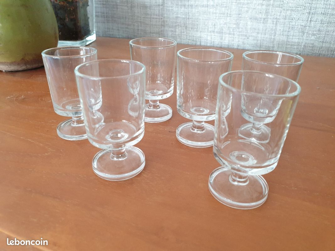 Petits verres à liqueur (image 1)