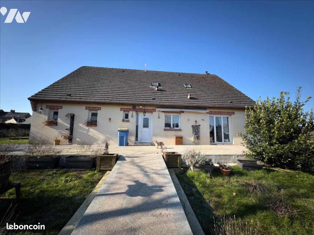 Maison 9 pièces 212 m² · à Hirson · 212 m² · 220 500 €
